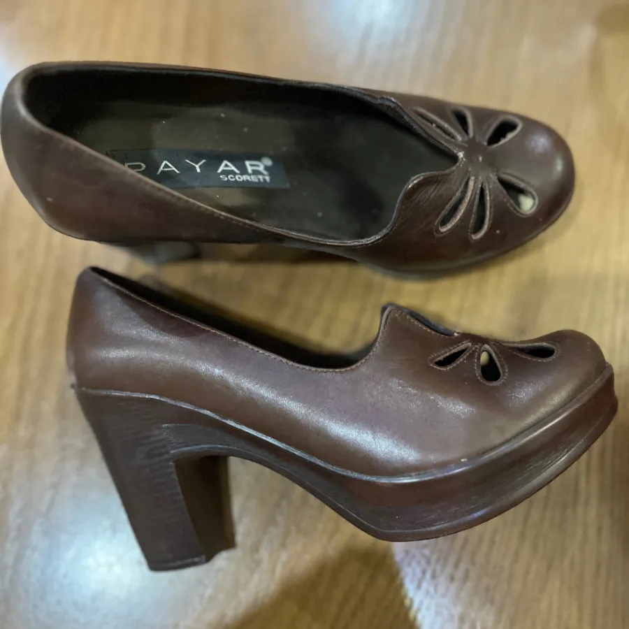 کفش چرم قهوه ای