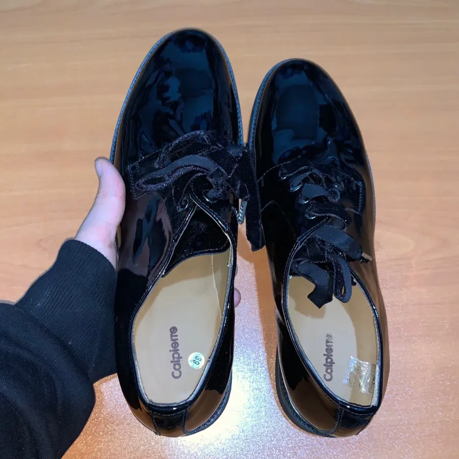 کفش ورنی برند calpierro