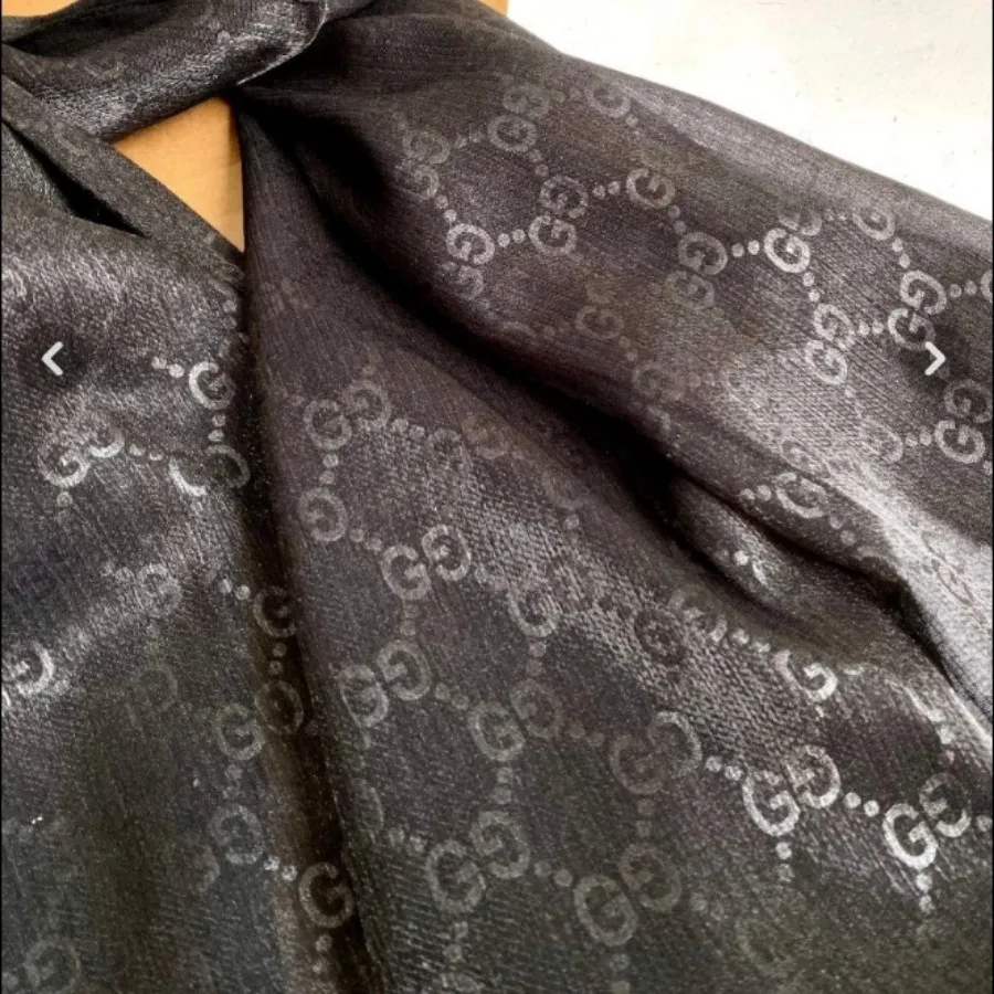 شال ابریشم گوچی