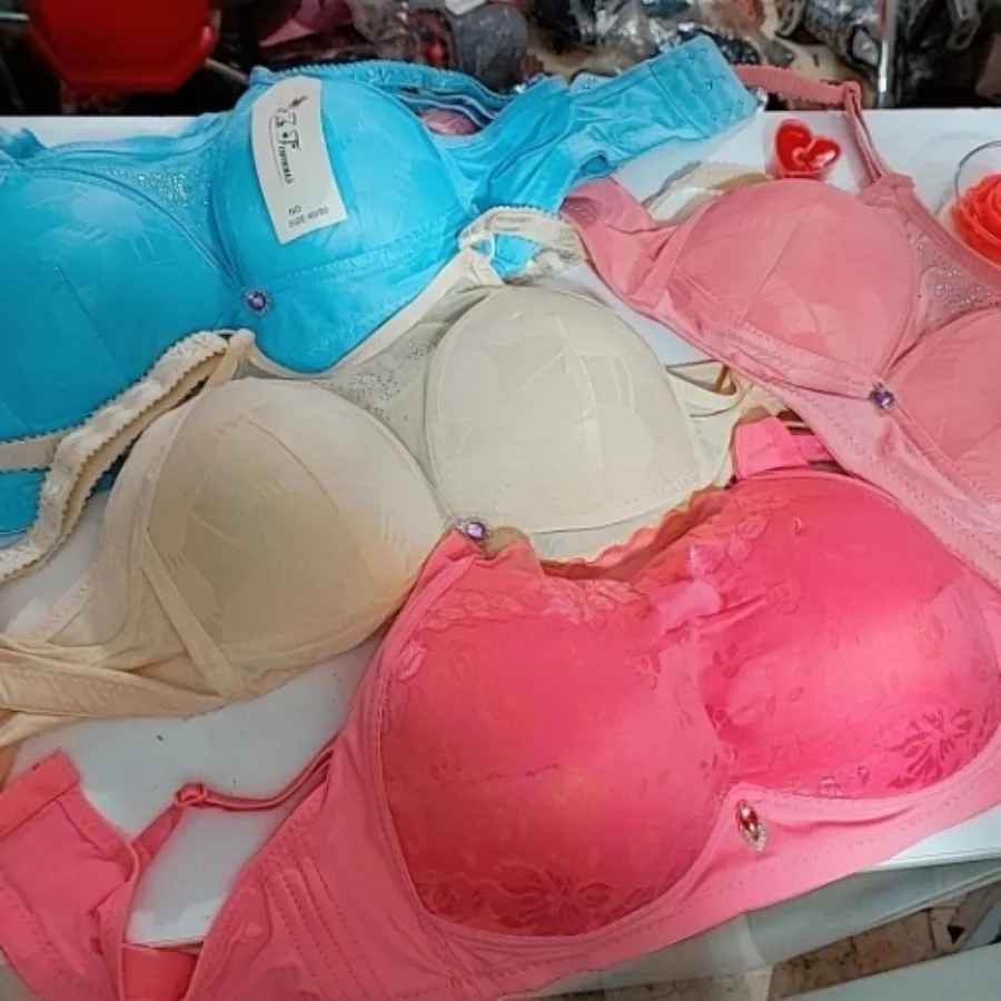 سوتین اسفنج کم