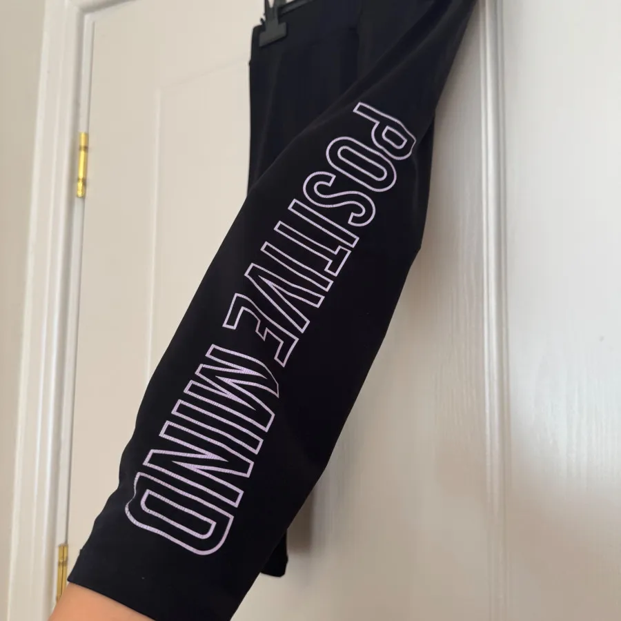 لگ مشکی تا زیر زانو