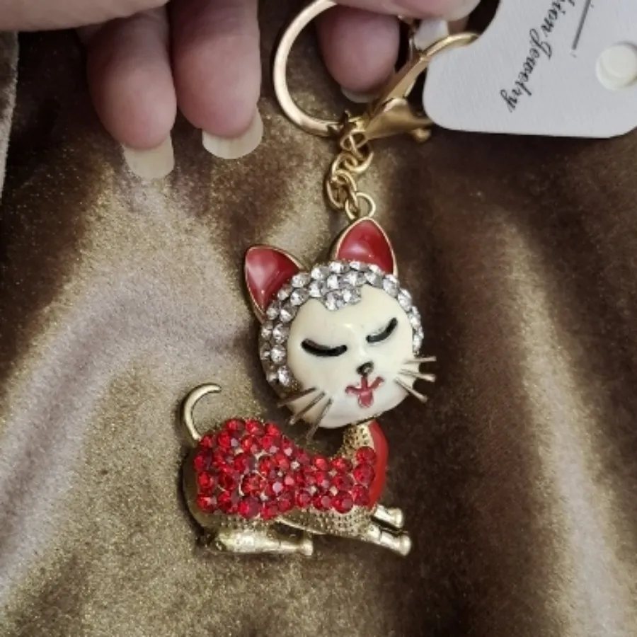 آویز یا جا کلیدی