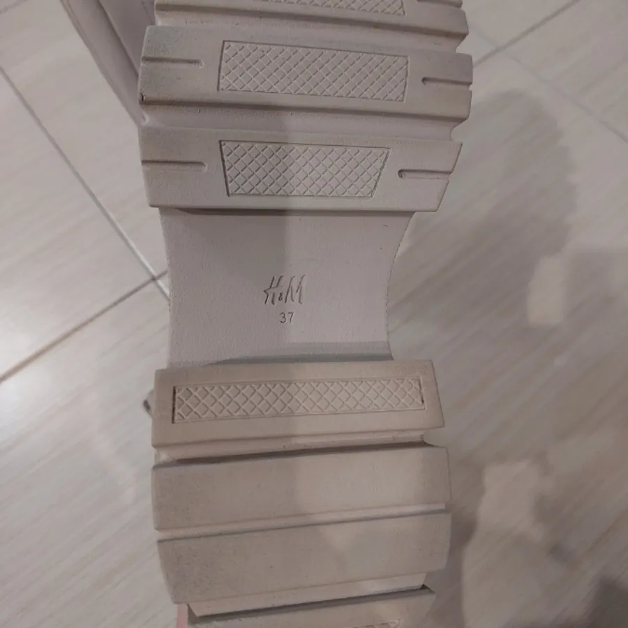 بوت بلند برند H&M