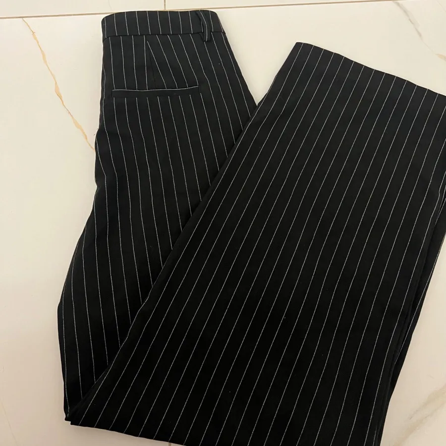 شلوار لخت جنیفر