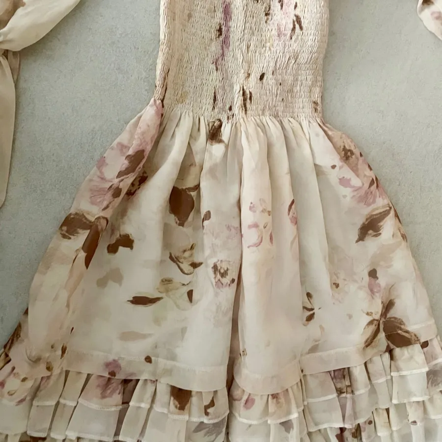 پیراهن عروسکی