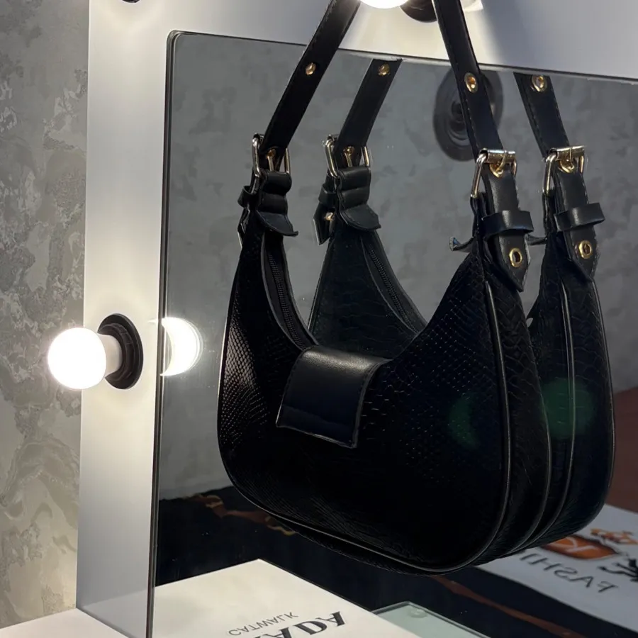 کیف دوشی فندی