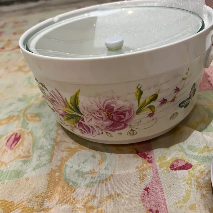 تعدادی ظروف اشپزخانه