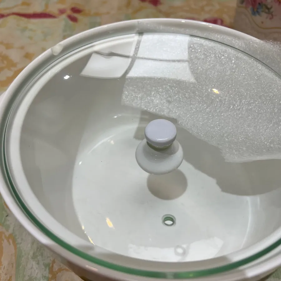 تعدادی ظروف اشپزخانه