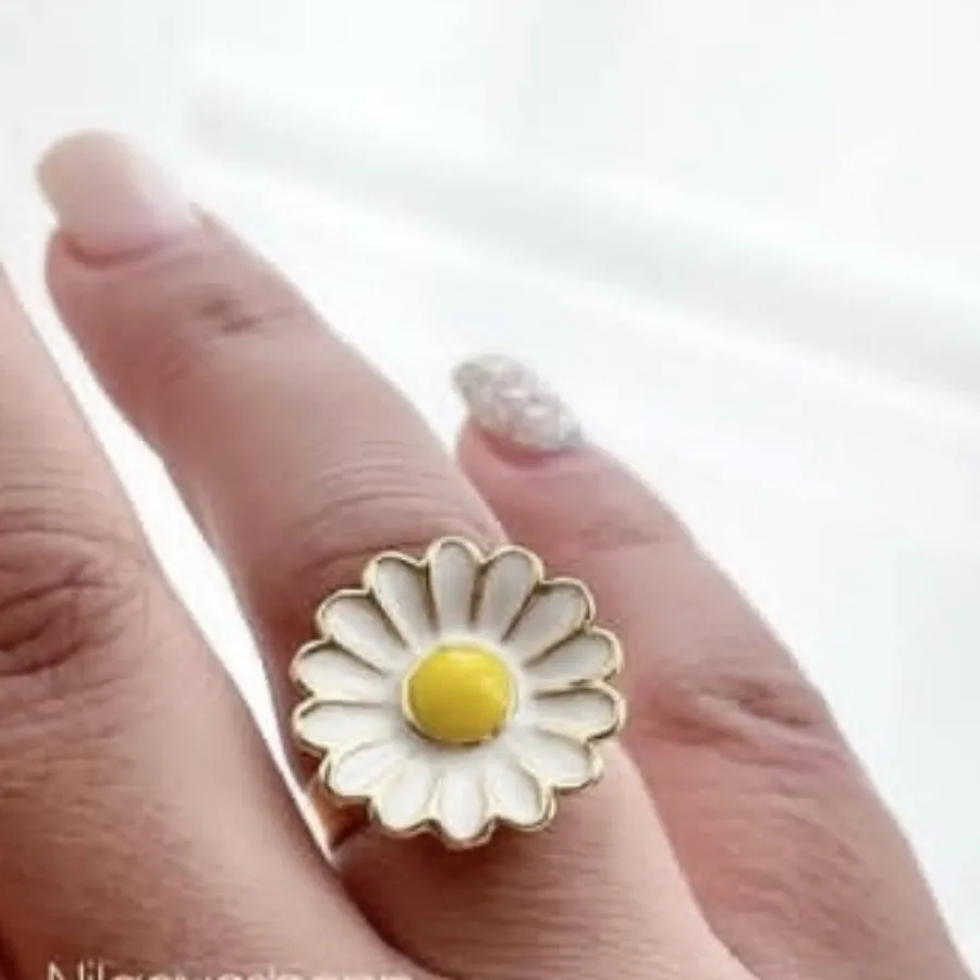 انگشتربابونه زیباوباکیفیت