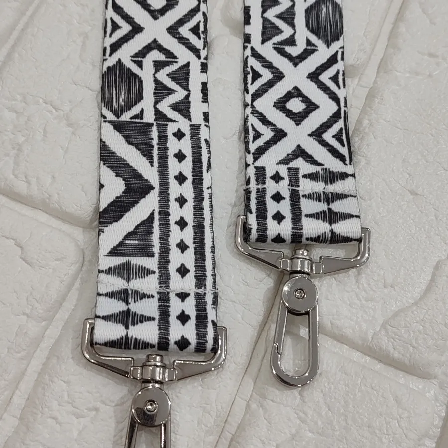 بند برزنتی طرحدار