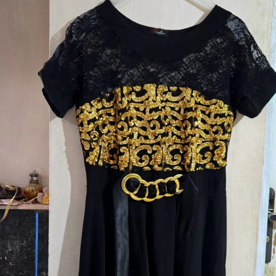 پیراهن مجلسی طلایی مشکی