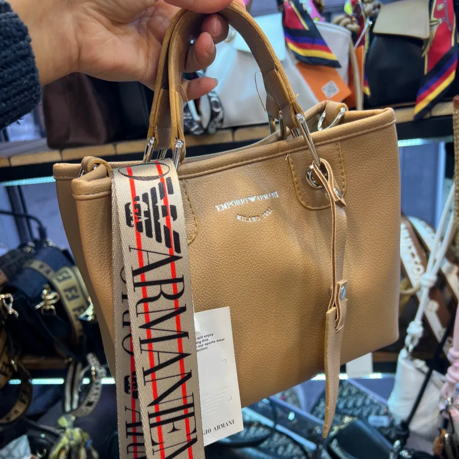 کیف جورجیو ارمانی