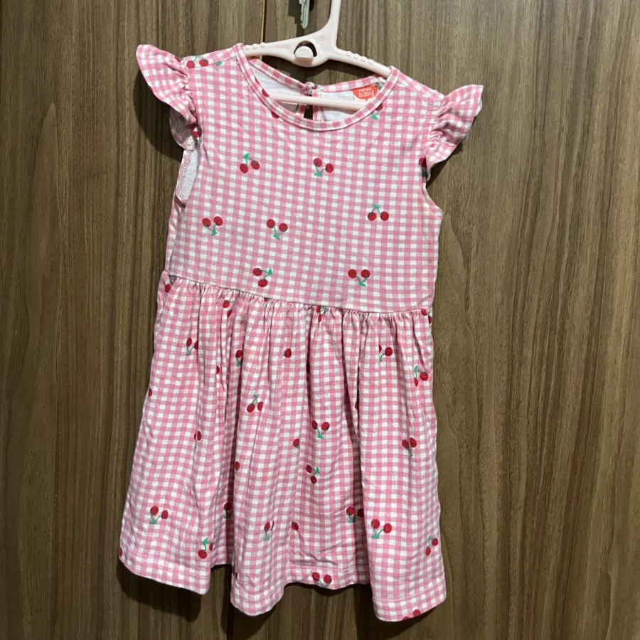 پیراهن بچگانه