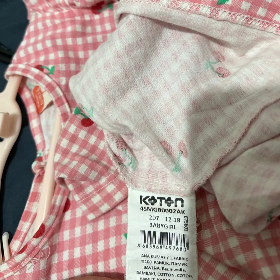 پیراهن بچگانه