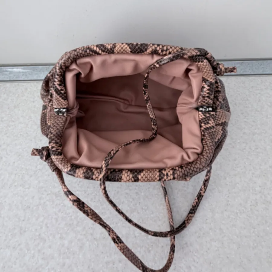 کیف پوست ماری