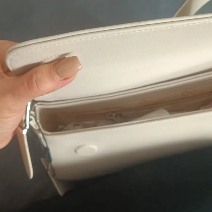 کیف بوفالو سفید