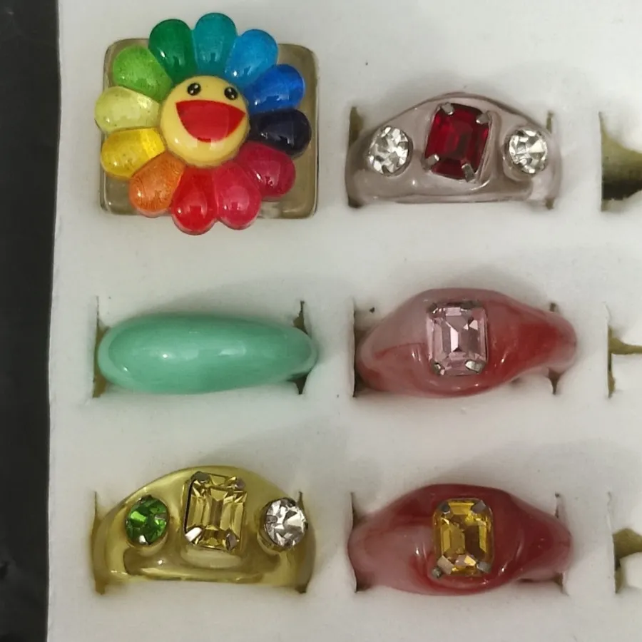 انگشتر (چانکی)رنگی خاص