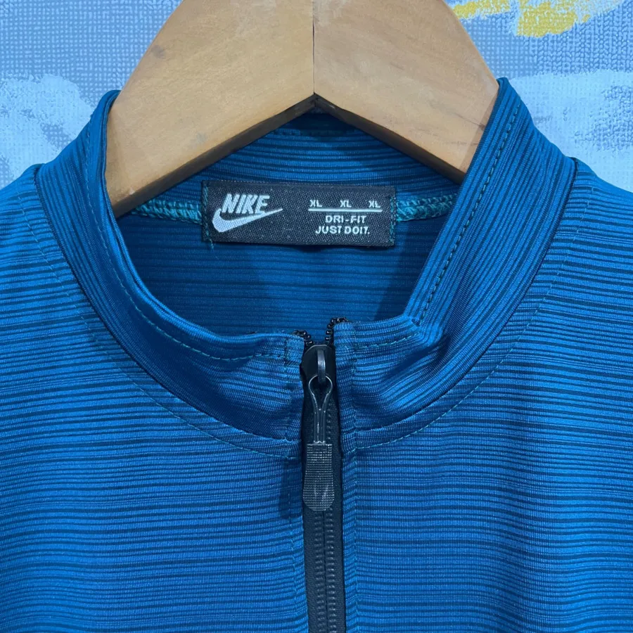 بلوز ورزشی نایک