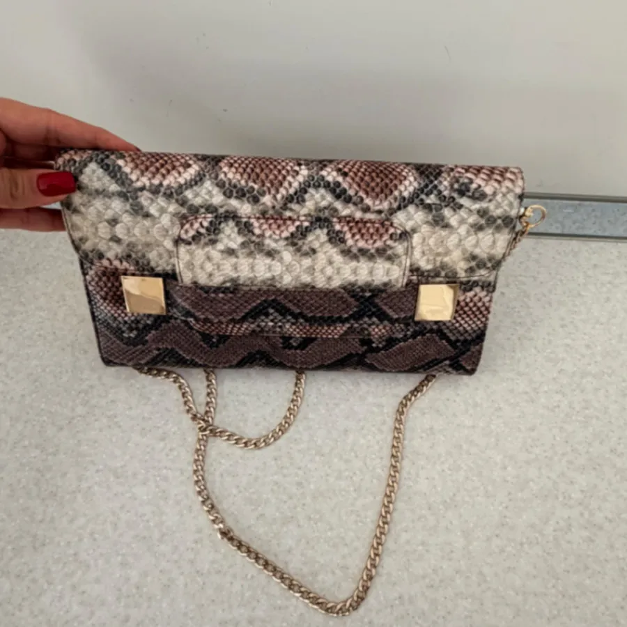 کیف پوست ماری