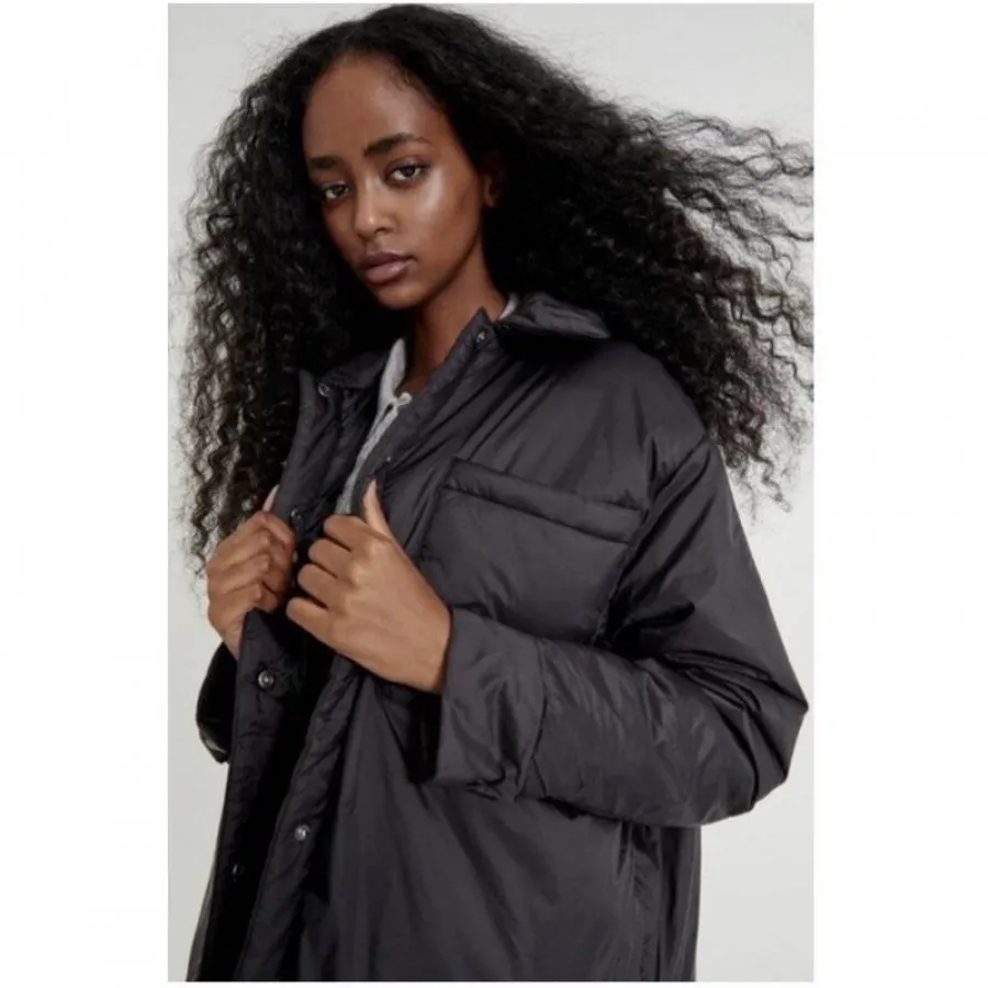 کاپشن pull&bear
