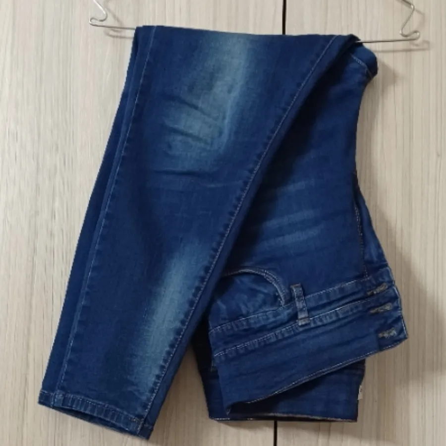 شلوار جین زنانه