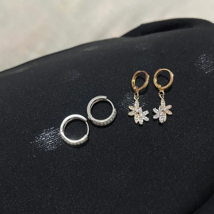 گوشواره رنگ ثابت