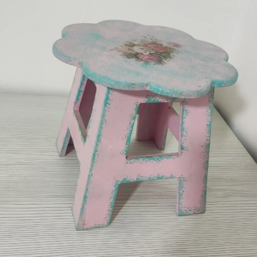 چهارپایه چوبی