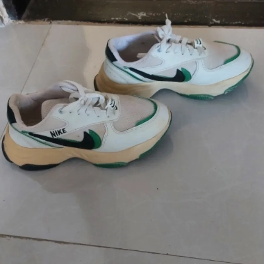 کتونی اسپرت