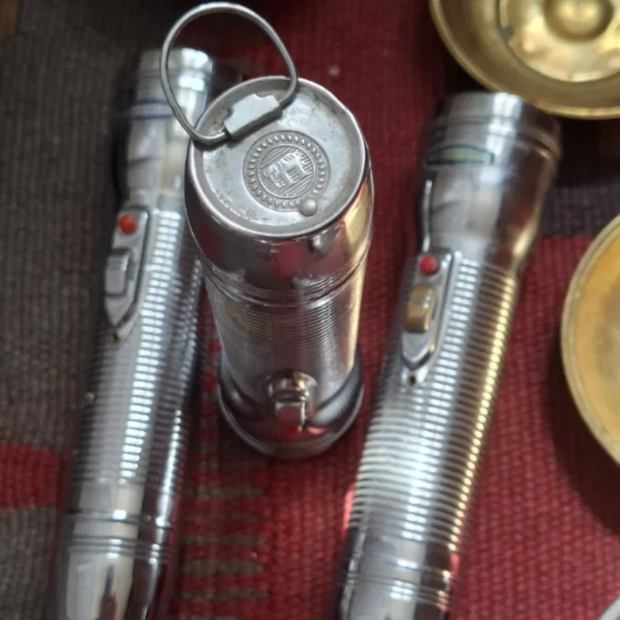 چراغ قوه نوستالژی