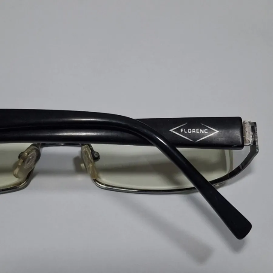 عینک طبی مطالعه