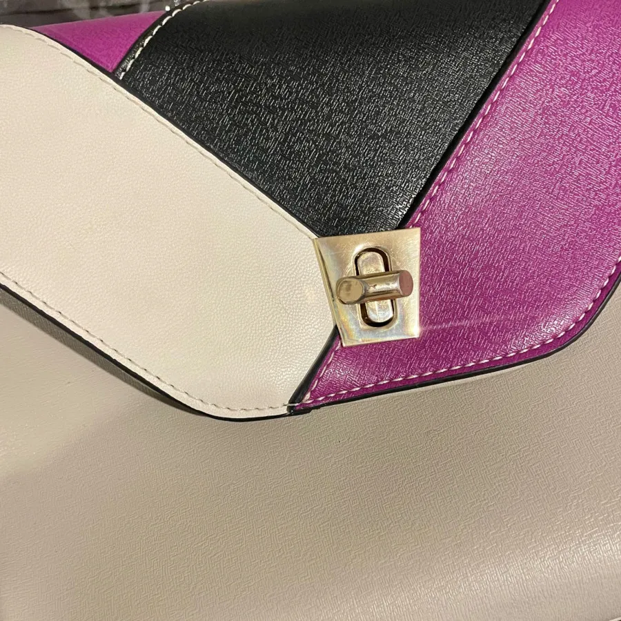 کیف فرانسوی مونالیزا