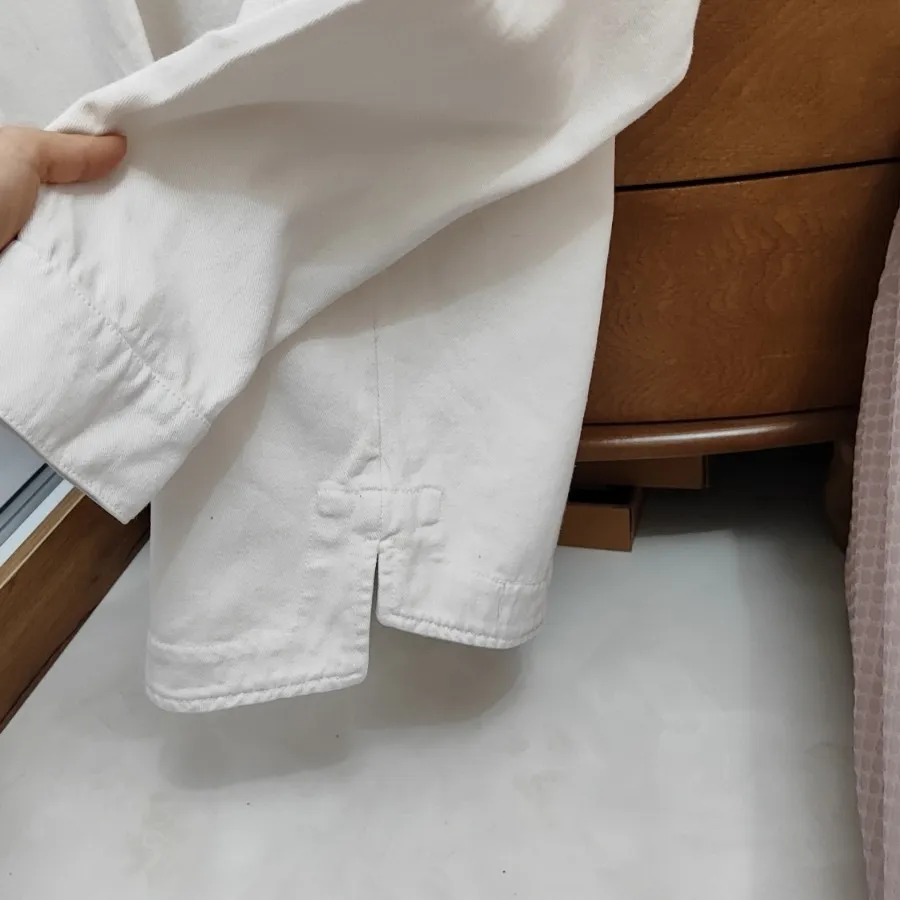 مانتو یا کت جین سفید