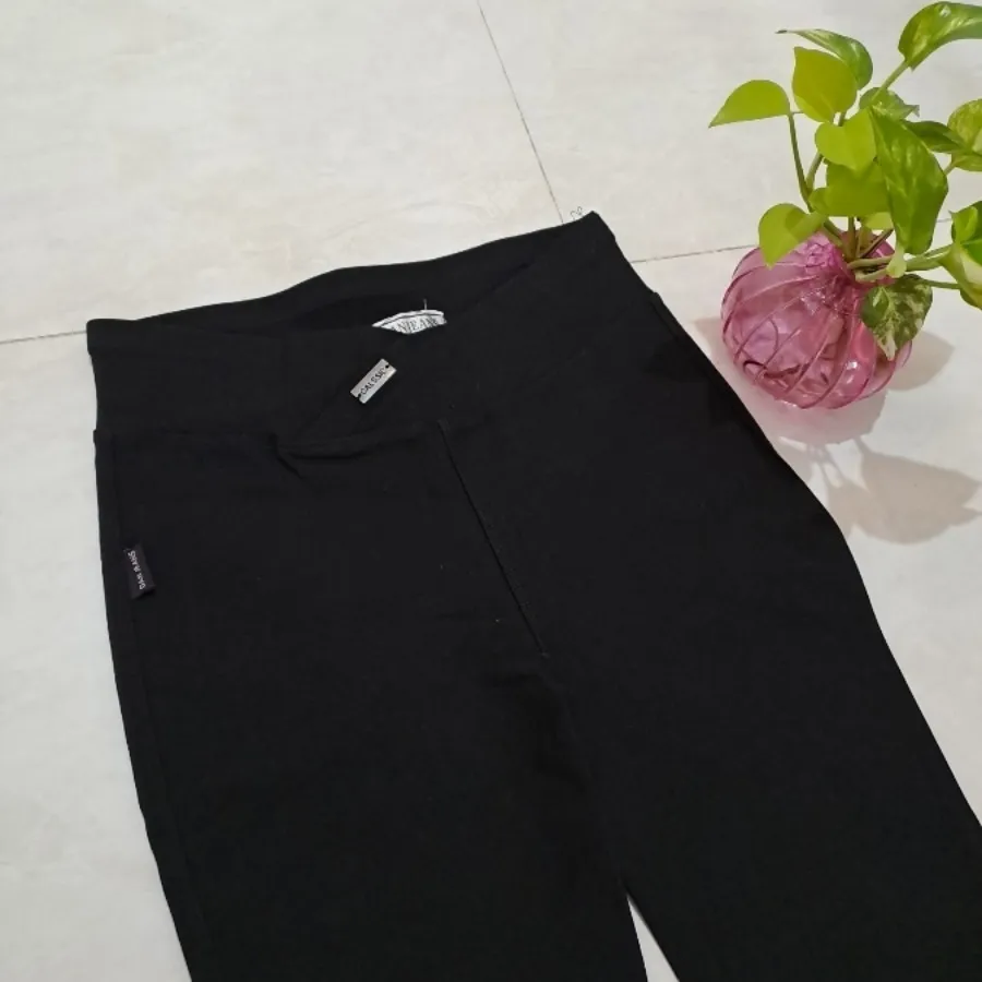 شلوار اسکینی