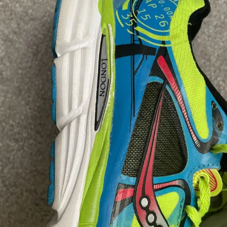 کتونی ورزشی