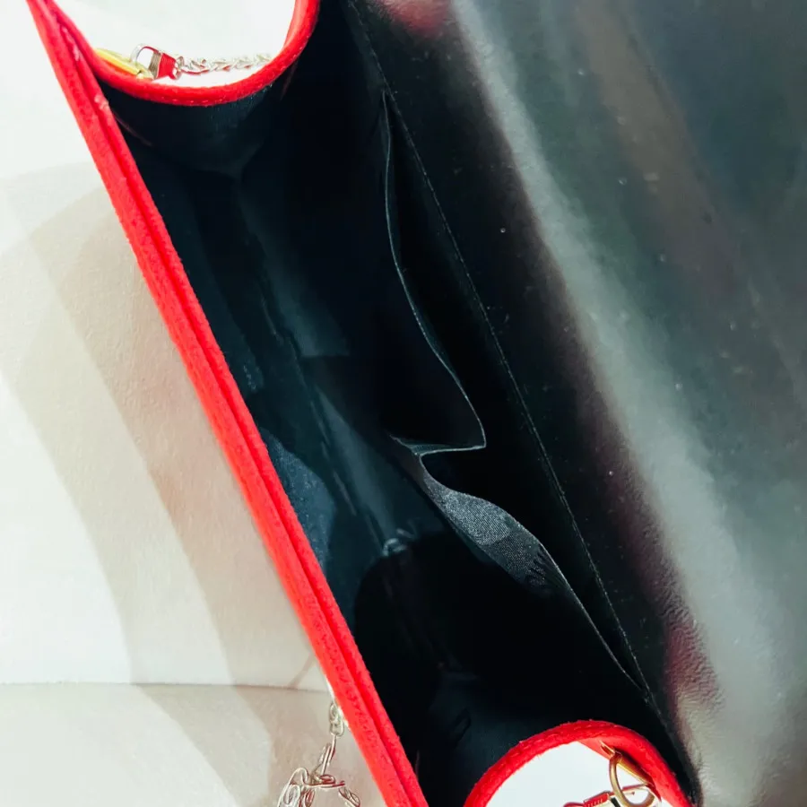 کیف قرمز سوییت