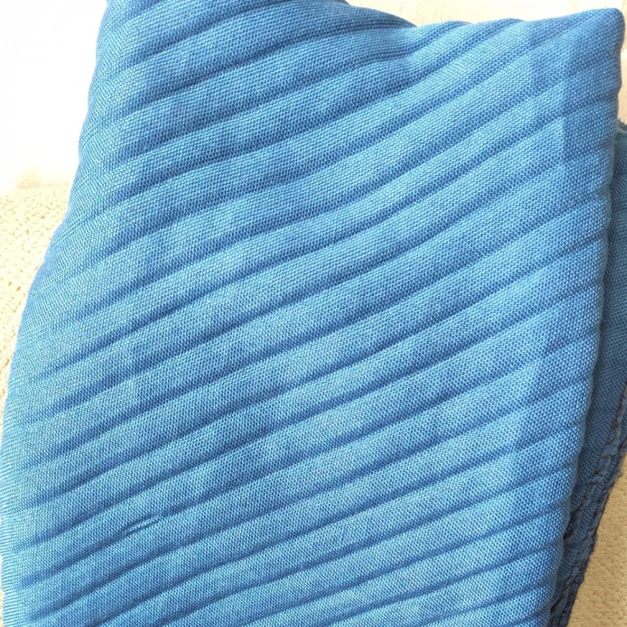 شال نخی آبی