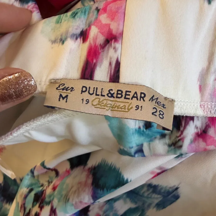 دامن‌ عروسکیpull&bear