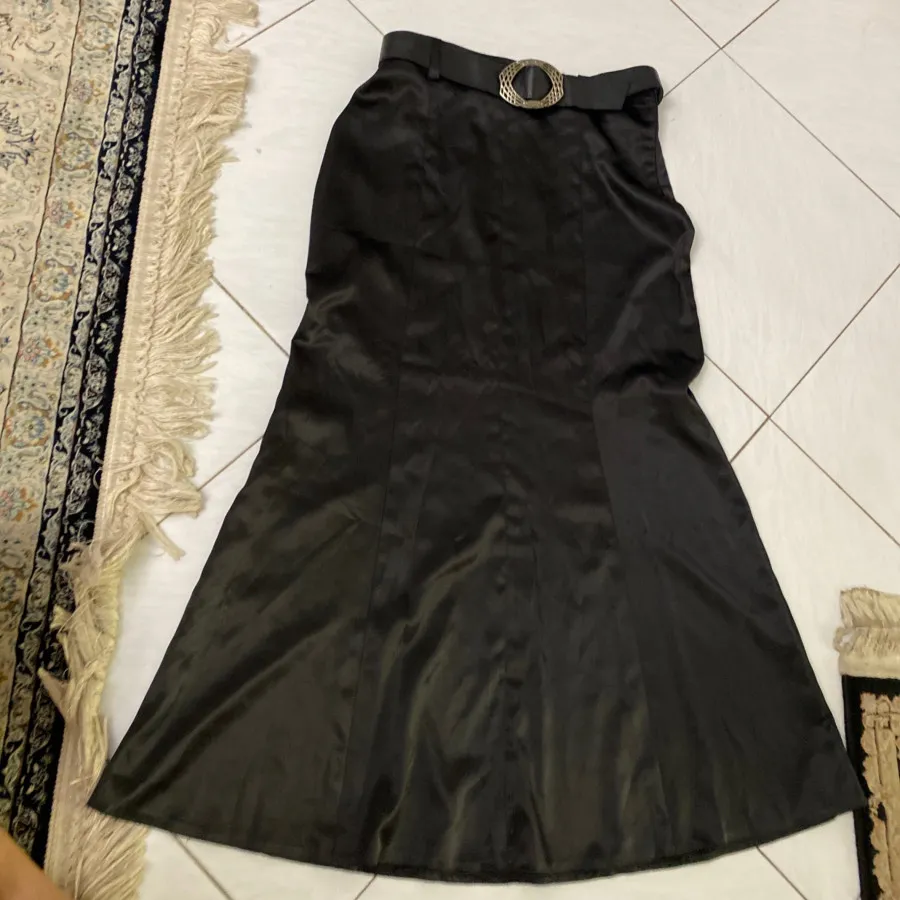 دامن جیر و ساتن