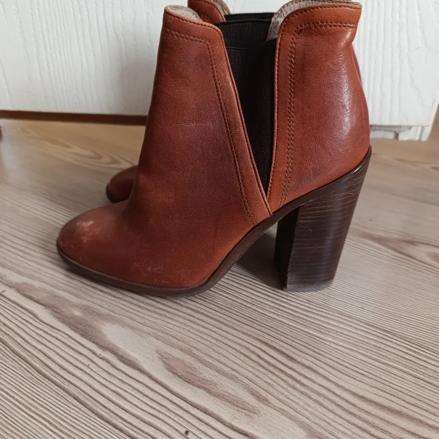 نیم بوت زارا