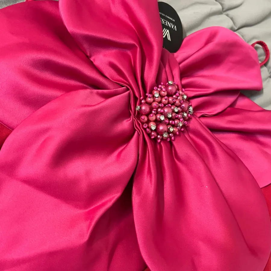 کراپ مجلسی طرح گل