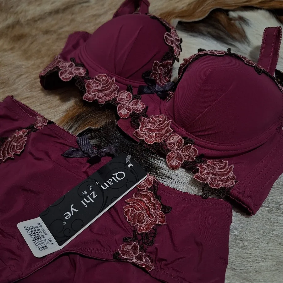 ست لباس زیر اسفنجی