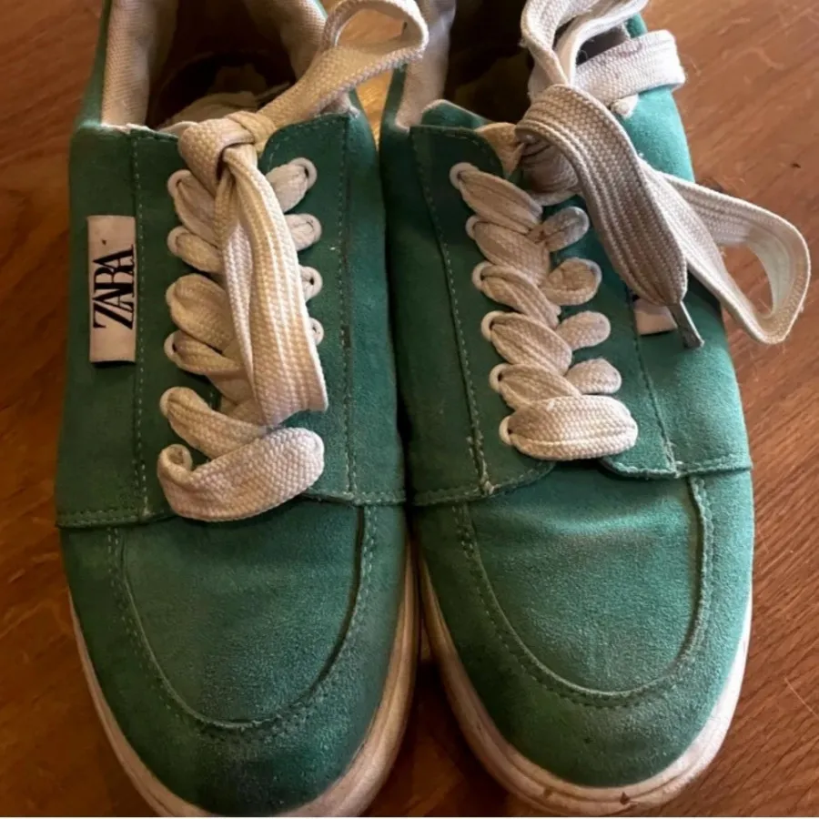 کفش اسپرت zara