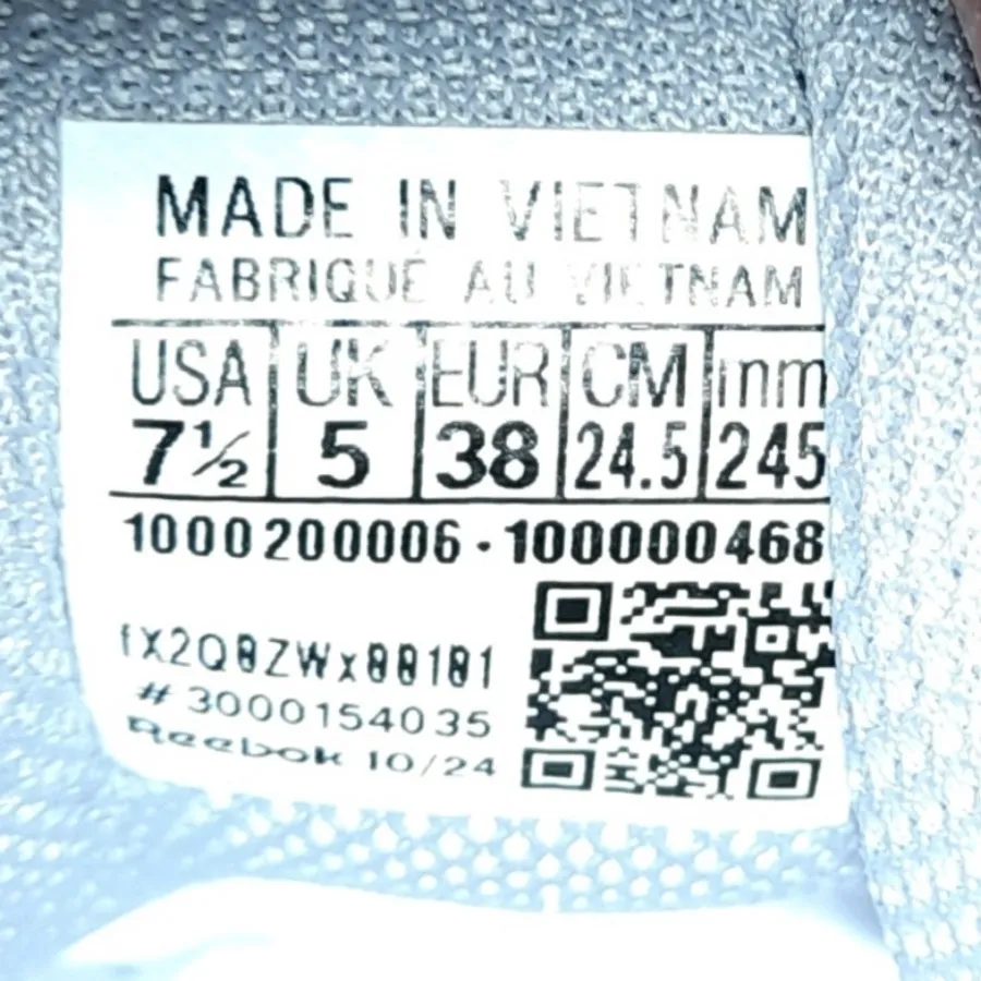 کتونی زنانه ریباک سفید