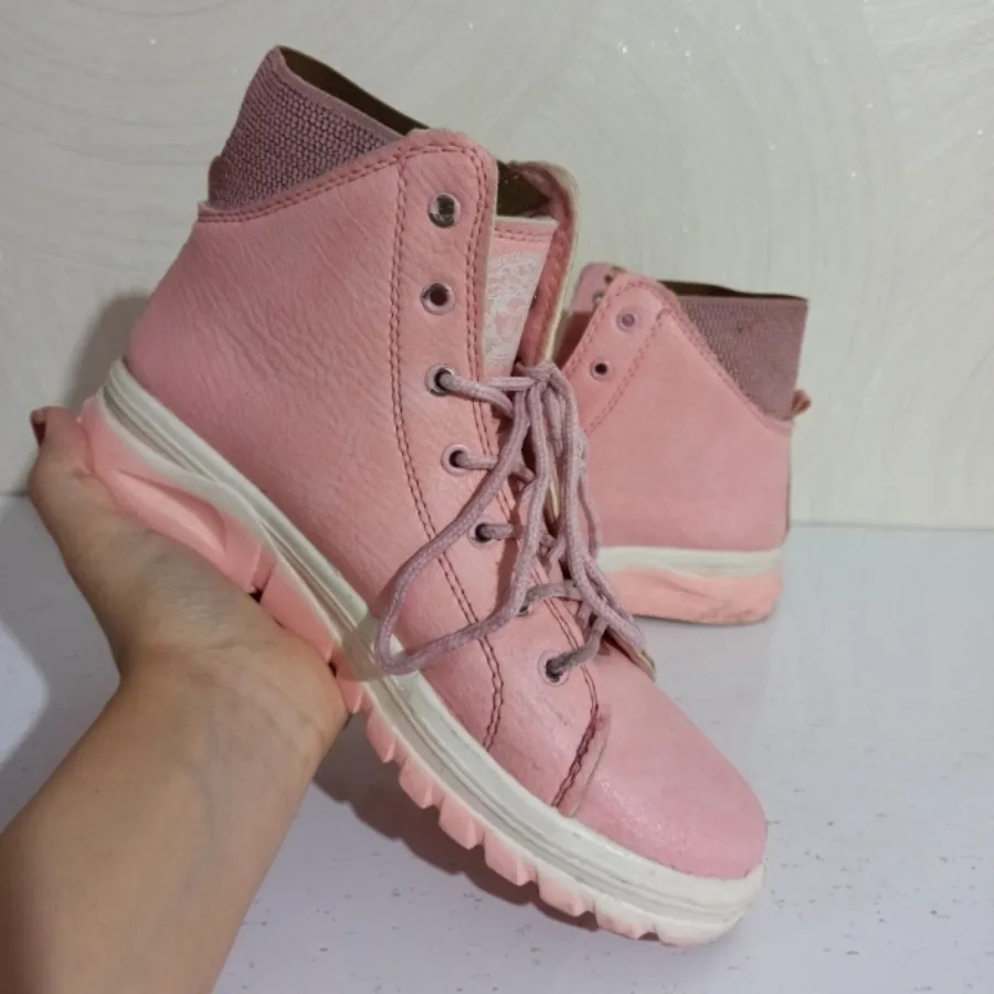 نیم بوت صورتی 40