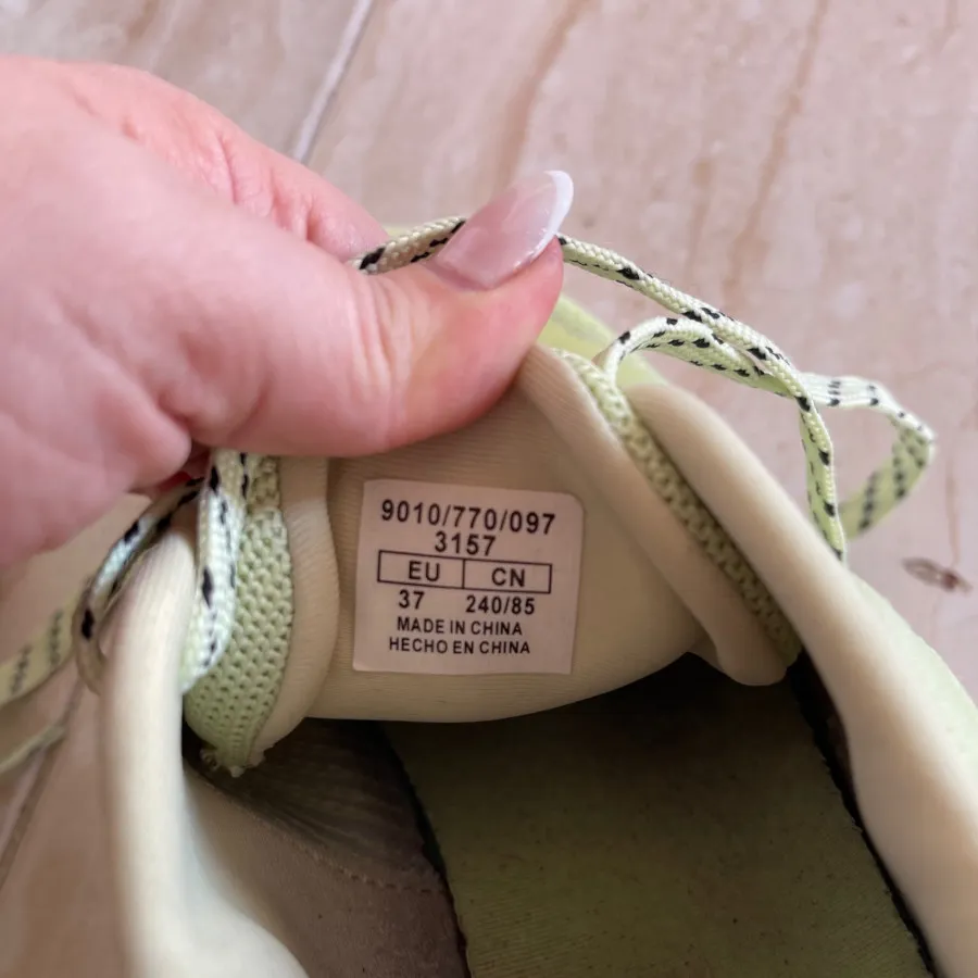 کتونی استرادیواریوس