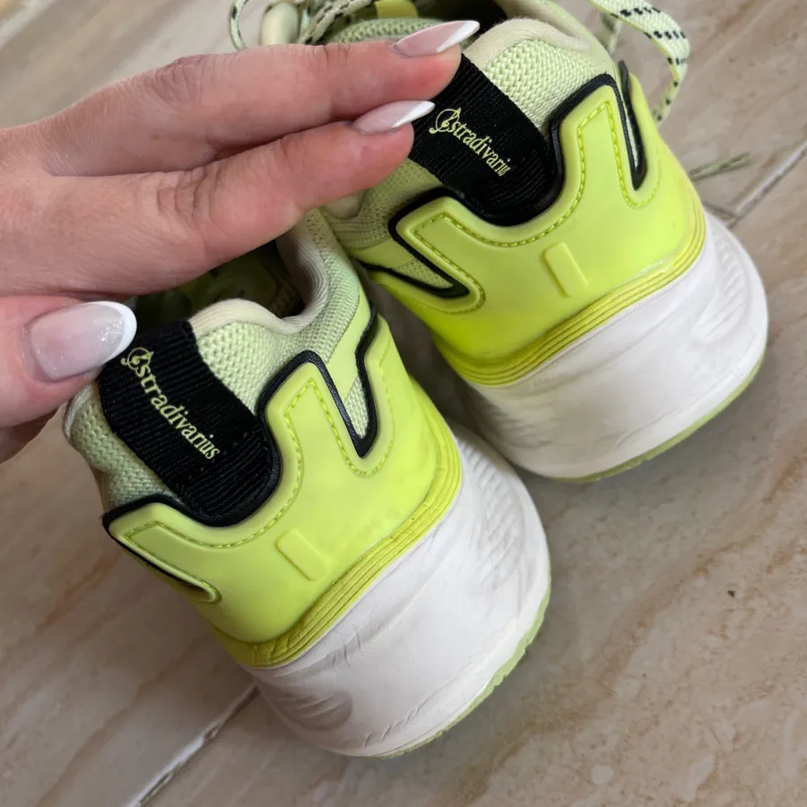 کتونی استرادیواریوس