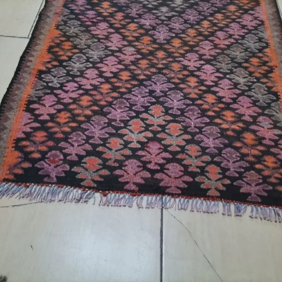 گلیم دستبافت قدیمی