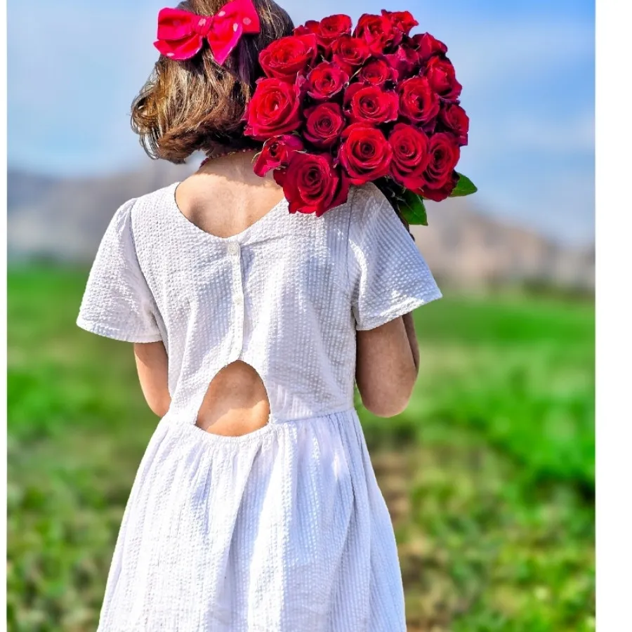 پیراهن دخترانه سفید منگو