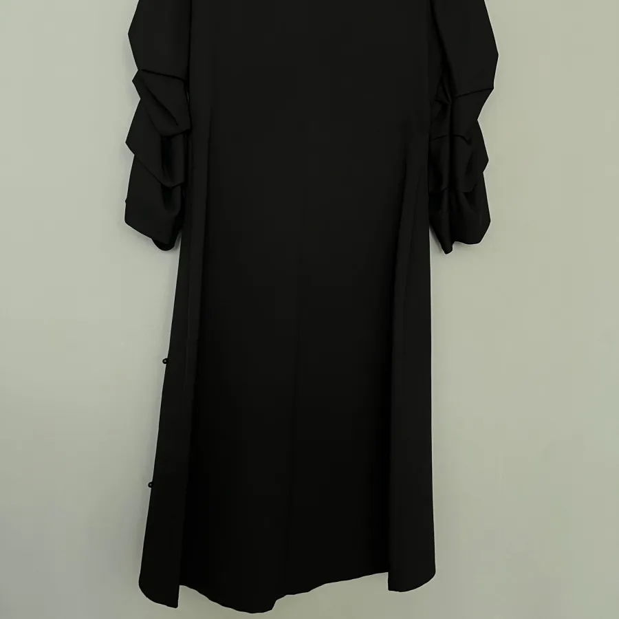 مانتومشکیkoton