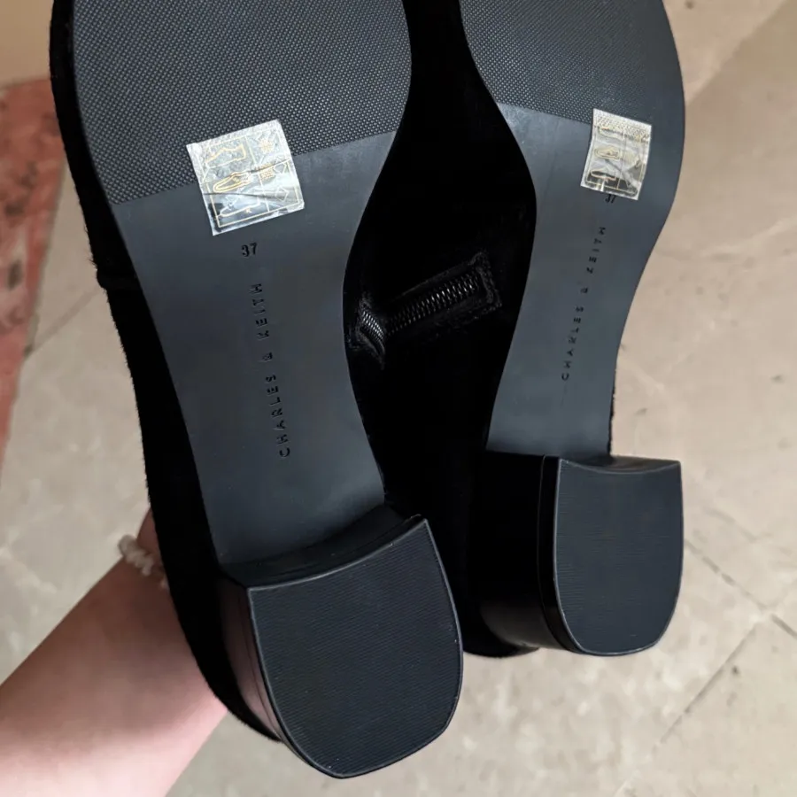 بوت خارجی چارلز اند کیت